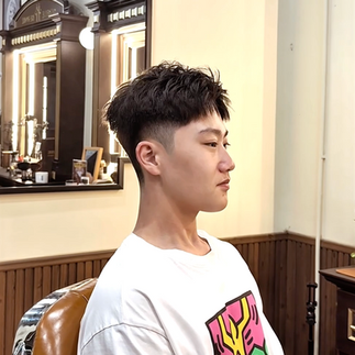 Tiệm hớt tóc cho học sinh, tiệm hớt tóc đẹp ở Tân Bình, tiệm hớt tóc mới tại Tân Bình.