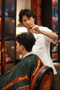 Highfive barbershop Chợ Lớn, tiệm tóc người Hoa, tiệm tóc quận 5, tiệm hớt tóc Chợ Lớn, barbershop
