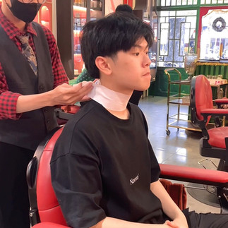 barber, barbershop, tiệm tóc nam, cắt tóc nam, tiệm hớt tóc, hớt tóc nam, tóc nam đẹp, tiệm cắt tóc quận 3, tiệm tóc quận 10, tiệm tóc quận 5, tóc nam lịch sự, tóc nam cổ điển, tóc nam đi tiệt, cắt tóc nam ở đâu, tạo kiểu tóc, sấy tóc, cắt tóc, tóc nam sành điệu, tóc đẹp quận 3, nhuộm tóc nam, uốn tóc, ép side, sidepart, longtrim, buzzcut, tóc chải, pomade, undercut, pompadour, gentleman