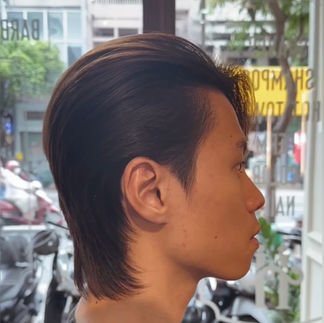 cạo râu khăn nóng, barber, barbershop, tiệm tóc nam, cắt tóc nam, tiệm hớt tóc, hớt tóc nam, tóc nam đẹp, tiệm cắt tóc quận 3, tiệm tóc quận 10, tiệm tóc quận 5, tóc nam lịch sự, tóc nam cổ điển, tạo kiểu tóc, sấy tóc, cắt tóc, tóc nam sành điệu, tóc đẹp quận 3, nhuộm tóc nam, uốn tóc, ép side, sidepart, buzzcut, tóc chải, pomade, undercut, pompadour,