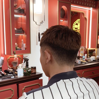 barber, barbershop, tiệm tóc nam, cắt tóc nam, tiệm hớt tóc, hớt tóc nam, tóc nam đẹp, tiệm cắt tóc quận 3, tiệm tóc quận 10, tiệm tóc quận 5, tóc nam lịch sự, tóc nam cổ điển, tóc nam đi tiệt, cắt tóc nam ở đâu, tạo kiểu tóc, sấy tóc, cắt tóc, tóc nam sành điệu, tóc đẹp quận 3, nhuộm tóc nam, uốn tóc, ép side, sidepart, longtrim, buzzcut, tóc chải, pomade, undercut, pompadour, gentleman,