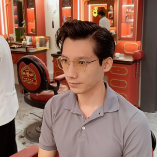bespoke barbering, bespokecoloring, bespoke home service, cắt tóc tận nơi, cắt tóc tận nhà, barber home service, cạo râu khăn nóng, barber, barbershop, tiệm tóc nam, cắt tóc nam, tiệm hớt tóc, hớt tóc nam, tóc nam đẹp, tiệm cắt tóc quận 3, tiệm tóc quận 10, tiệm tóc quận 5, tóc nam lịch sự, tóc nam cổ điển, cắt tóc, nhuộm tóc nam, uốn tóc, ép side
