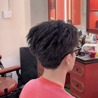 bespoke barbering, bespokecoloring, bespoke home service, cắt tóc tận nơi, cắt tóc tận nhà, barber home service, cạo râu khăn nóng, barber, barbershop, tiệm tóc nam, cắt tóc nam, tiệm hớt tóc, hớt tóc nam, tóc nam đẹp, tiệm cắt tóc quận 3, tiệm tóc quận 10, tiệm tóc quận 5, tóc nam lịch sự, tóc nam cổ điển, cắt tóc, nhuộm tóc nam, uốn tóc, ép side