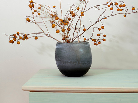 קרן אורן מבריאת הבתים קופצת לביקור ומחלקת טיפים מעולמה המקצועי