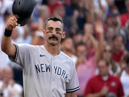 Matt Carpenter Leaves Game With Broken Foot