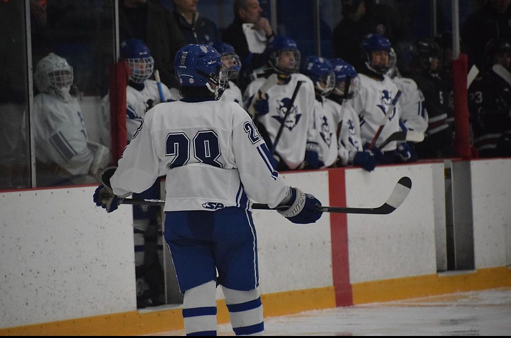 West Haven Hockey Comes Together With NDF To Raise Over 3K For Cancer west-haven-hockey-comes-together-with-ndf-to-raise-over-3k-for-cancer