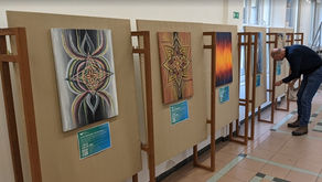 Regionální dobročinnost propojila knihovnu + bankovní dům + tvořivost + mladou maminku + filantropii