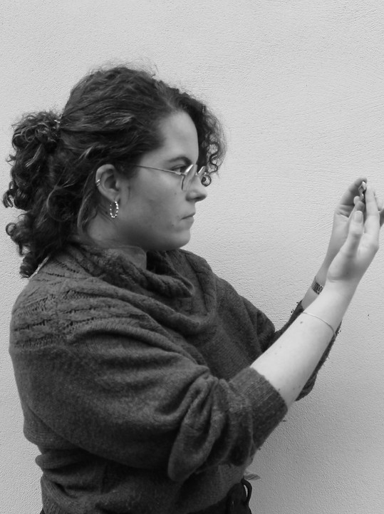 Portrait de l'artiste sur métal Alexandra Saloff Coste