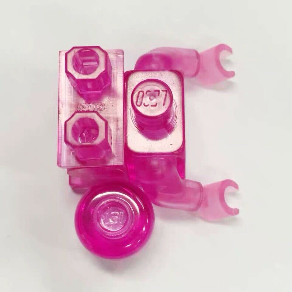 Does a full transparent minifigure exist? [Investigative]