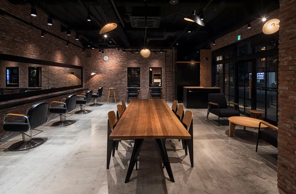 CAN'BRICK「アムステルダム（AM）」美容室施工事例 レンガタイル 屋内外・壁 アンティーク調