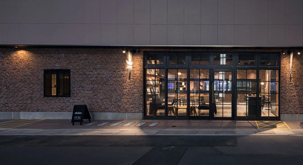 CAN'BRICK「アムステルダム（AM）」美容室施工事例 レンガタイル 屋内外・壁 アンティーク調