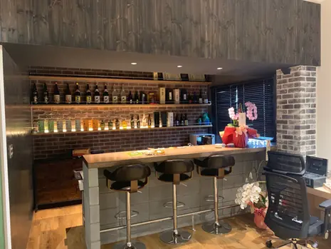 バー内装 レンガ・ブリックタイル 施工事例