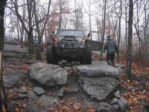 Jeep traversing rocks, Long Island Off Road