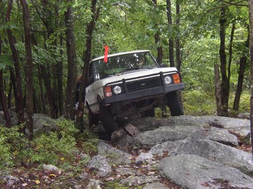 White Range Rover rocks Long Island Off Road