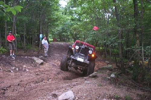 Jeep navigating rocky trail, Long Island Off Road