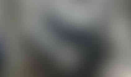 White Jeep navigating rocks at Rausch Creek