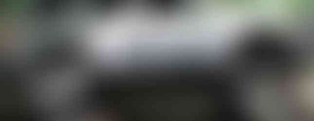 Lifted Jeep Grand Cherokee conquers rocks