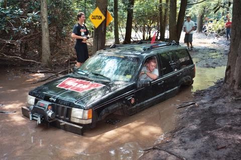 Jeep stuck in mud, Long Island Off Road