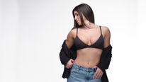 Olivia R0499
