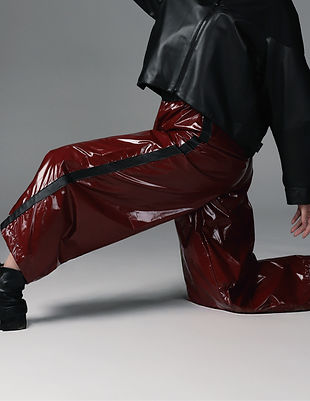 Enamel leather pants