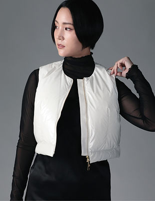 Enamel down vest