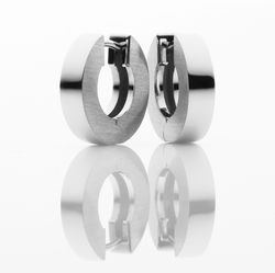 white-gold-earrings.jpeg