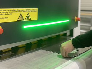 Ébavurage automatisé : APPI renforce sa ligne de production en tôlerie industrielle