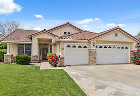 2596 Pine Castle Dr, Hanford, 93230