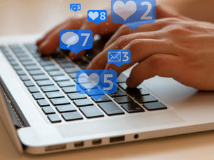 Improving organizational performance by utilizing the Wisdom of the Crowd principle and Social media