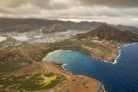 The Agency Collective offers Heli-Proposal & Heli-Elopement Services on Oahu.