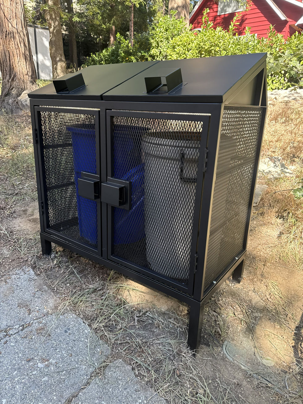 252 Crest Circle Dr Lake Arrowhead - 2-Can Expanded Metal Powder Trash Enclosure 1
