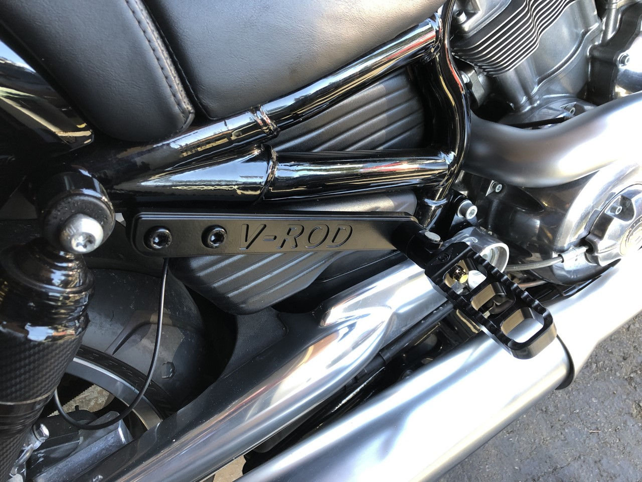 Rear Peg Relocators V-ROD