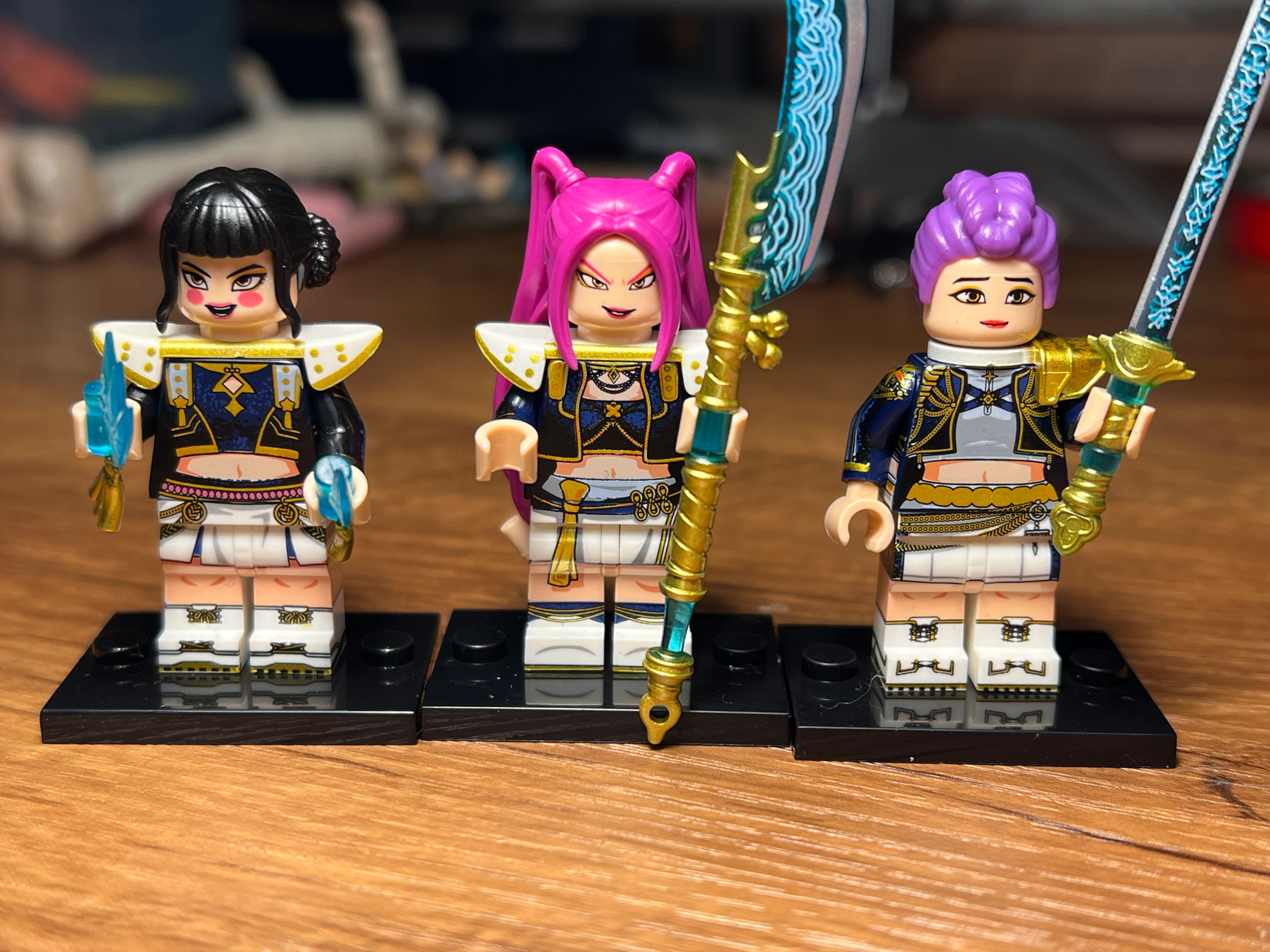 K-pop Demon Hunters: Rumi, Mira, Zoey (dark Golden ver.)