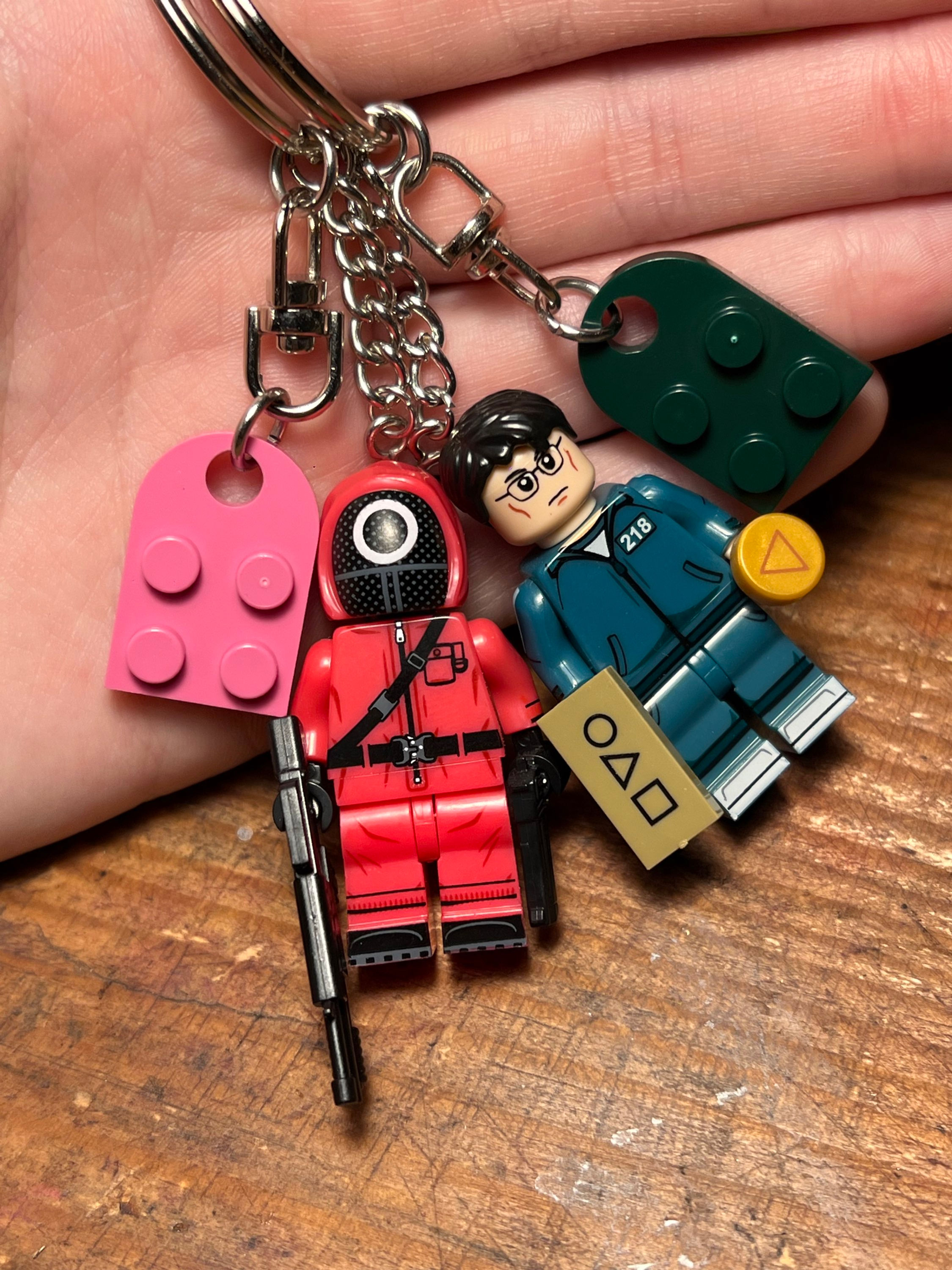 Squid Game: 218 & Pink Soldier (circle)