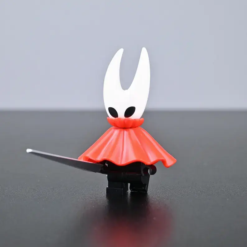 Hollow Knight: The Knight (blue/navy) & Hornet