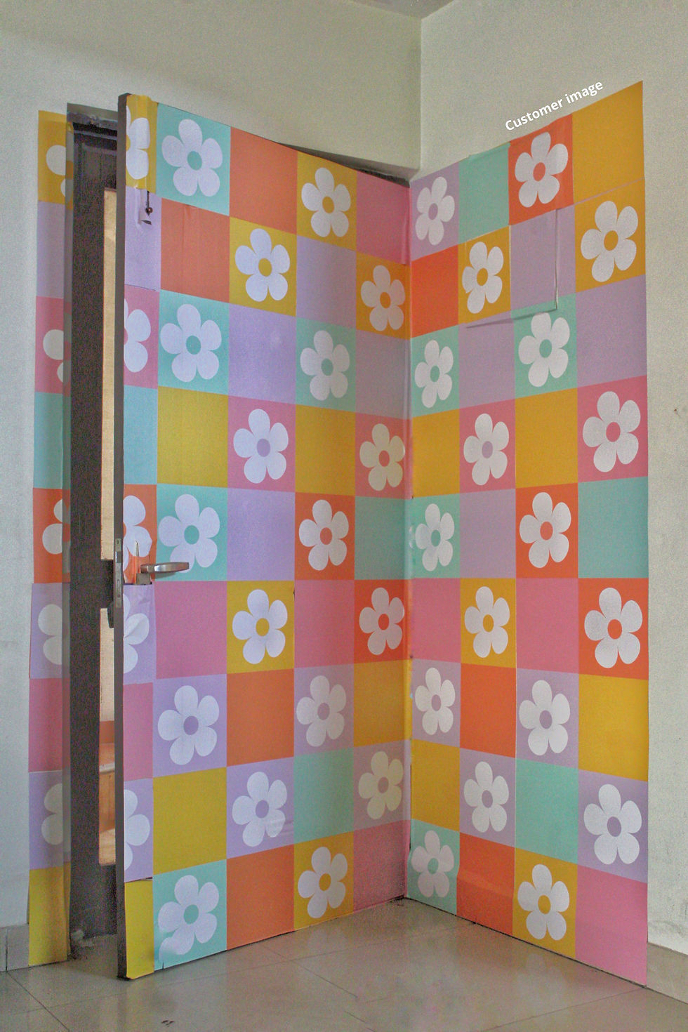 Thumbnail: DIY Funky checks Wall Sticker 