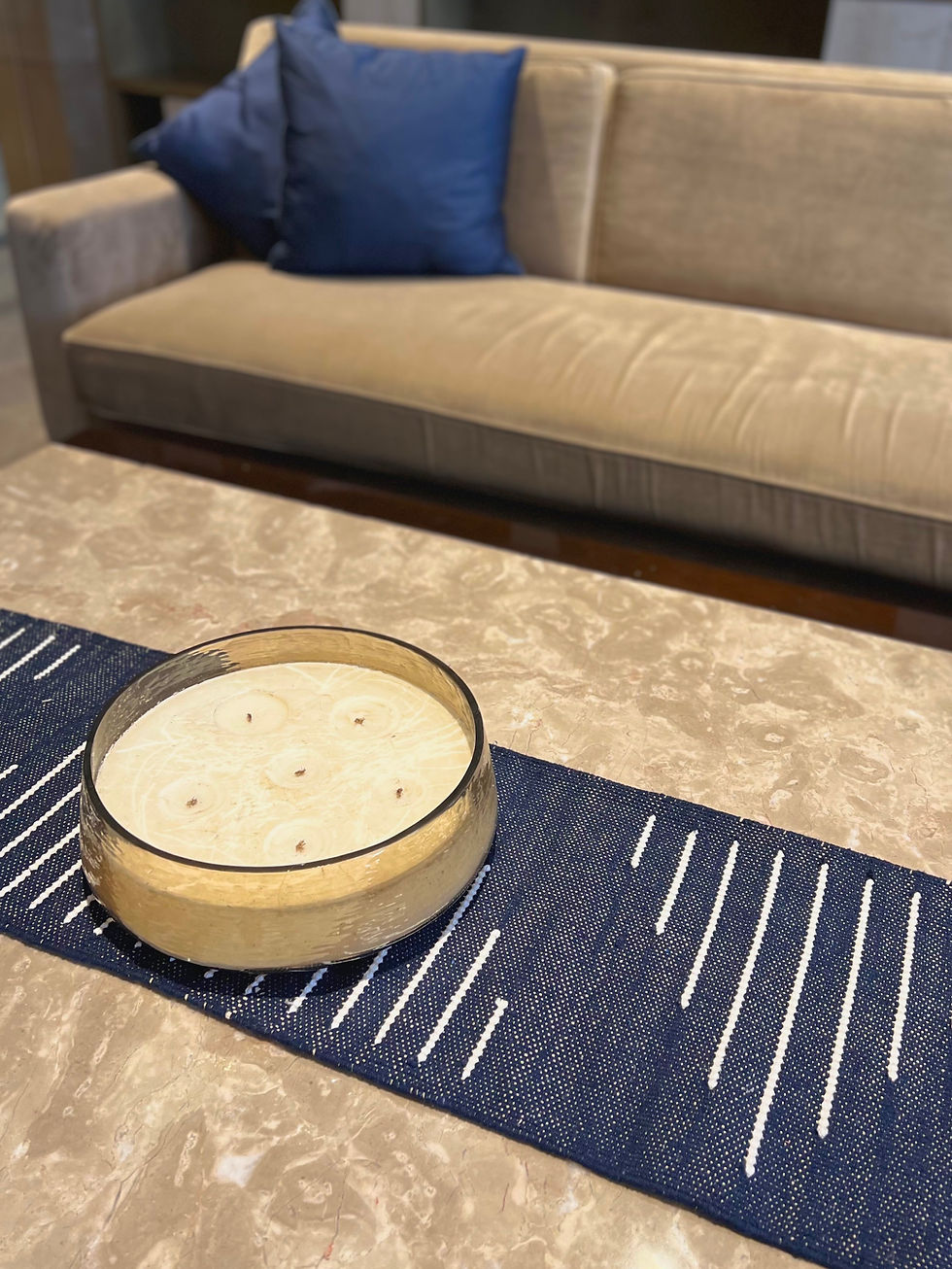 Thumbnail: Navy blue table runner