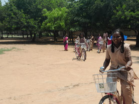 Una bici per la scuola. Un progetto di Interlife Ets nel Tamil Nadu, in India. - Rivista Bc - 05 11 2025