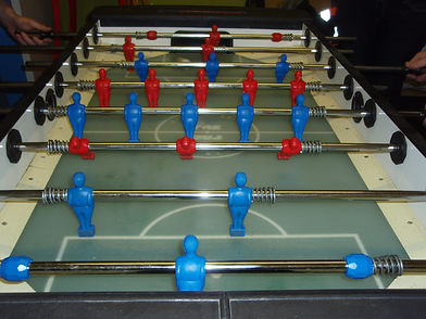 Tischfußballtische im Kinder- und im Jugendbereich am ASP Rennbahnweg.