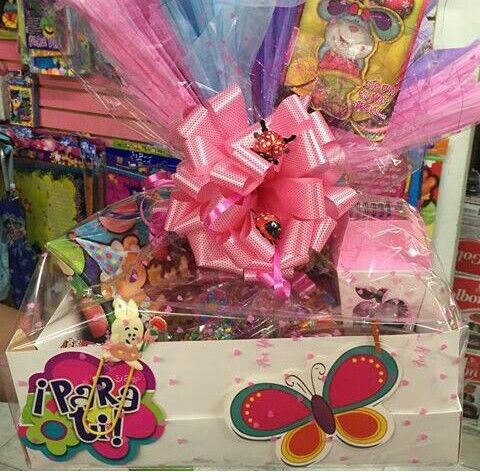 Miniatura: anchetas flores y dulces .