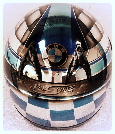 capacete bmw_edited.jpg