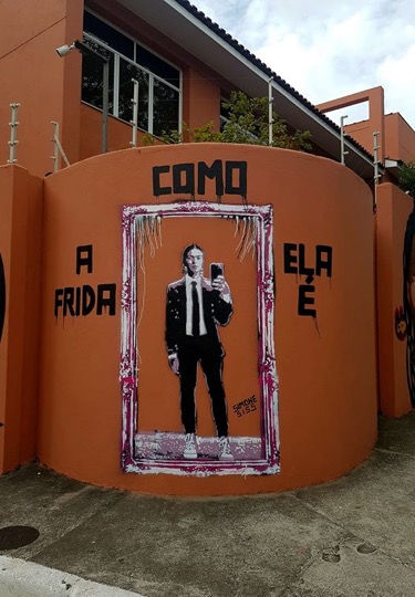 A Frida Como Ela É. Vila Madalena. Murao das Manas