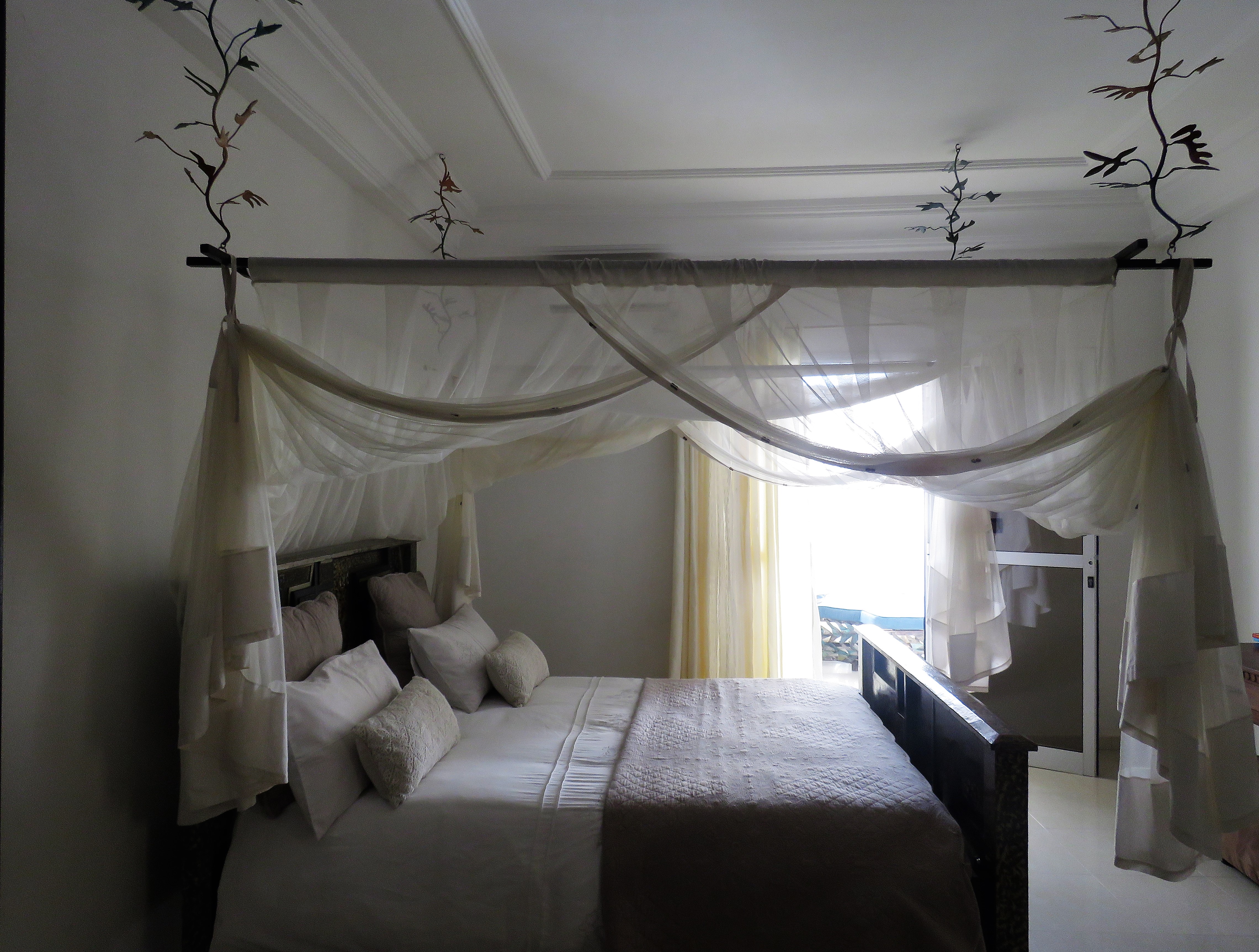 decorative mosquito net