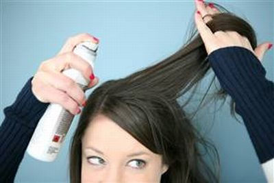 3 erros que você comete ao usar Shampoo a seco