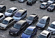 מגרש לתצוגה ומכירת רכבים בראשון לציון  ,מגרש בן 2700 מ"ר , מיועד לחברות טרייד אין , השכרה רכב , וגם ליבואני רכב גדולים 