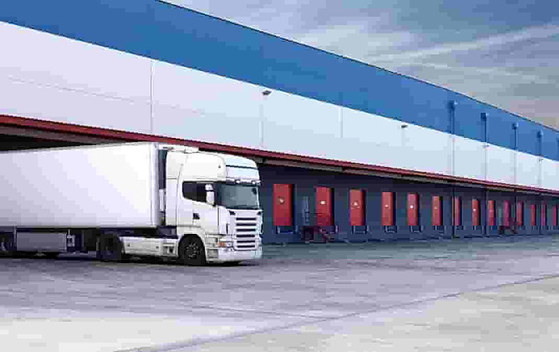 מבנה תעשייה חדש מהניילון - לאחסנה לוגיסטיקה או לאחסנה להשכרה באזור השרון גבוהה 10 מטר