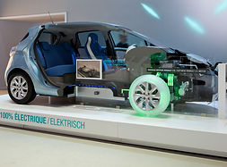 Prototec est une entreprise specialisée dans le maquettage et le prototypage pour salons et tous évènements - maquettes - prototypes - animations - peugeot - boite de vitesses