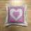 Thumbnail: Cojín - corazón -rosa/beige/puntitos blancos