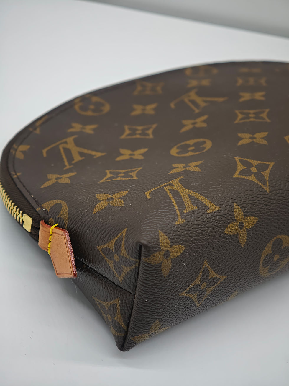 Thumbnail: Cosmetique MM in tela monogram 