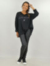 zwartlange mouw t-shirt met witte tekst maatje meer dames webshop black -just-black